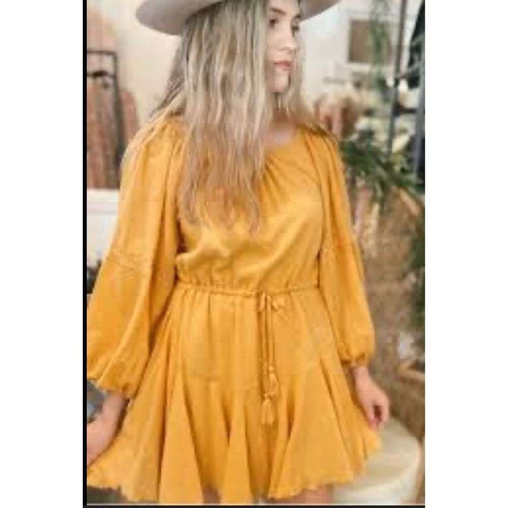 LULU’S GOLD MUSTARD GAUZE PEASANT STYLE DRESS SIZE SMALL
